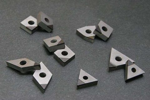 金属陶瓷刀具厂：金属陶瓷刀具材料的基础及优势！